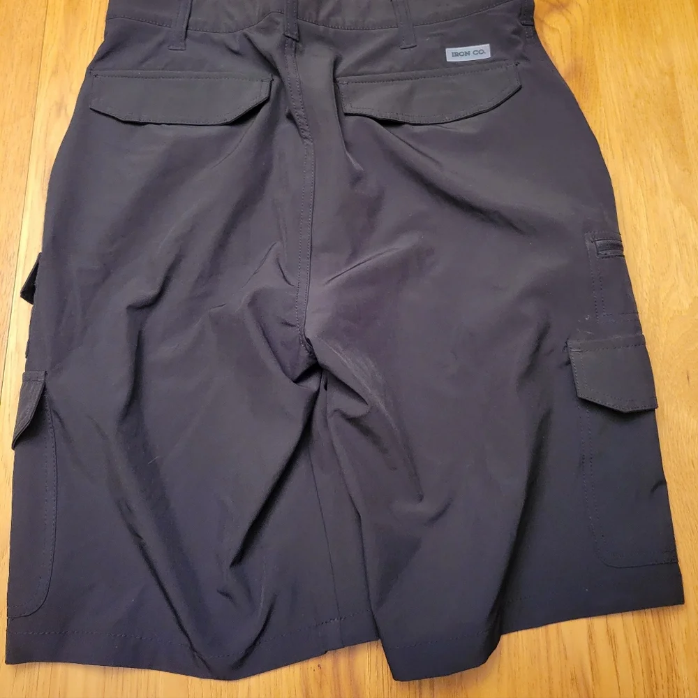 Men's Iron Co. Black Cargo Golf Shorts - Picture 4 of 6